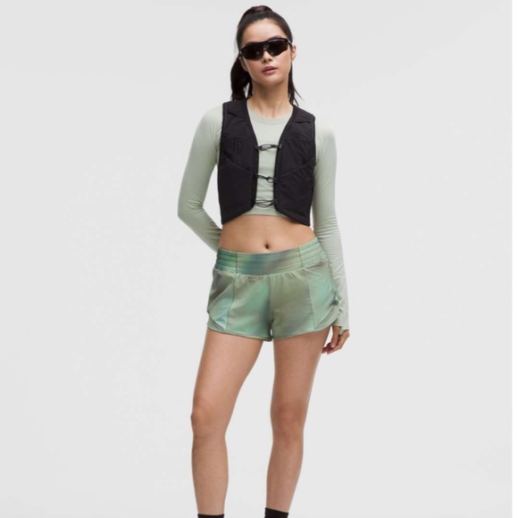 Lululemon Hotty Hot High-Rise Lined Short 2.5" Chroma Drift Green Multi / Palm C - Picture 1 of 10